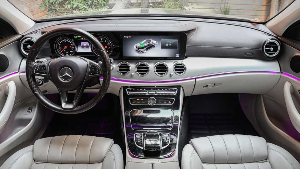 کابین مرسدس بنز E350e