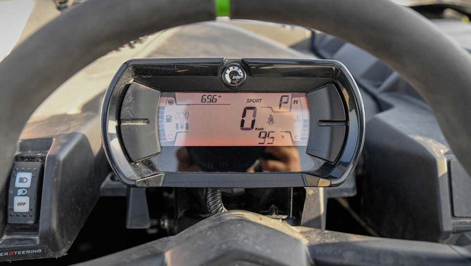 امکانات کابین کن ام موریک DS Turbo RR