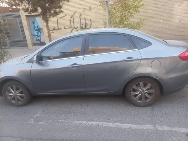 نمای 3 از خرید جک، جی 4، اتوماتیک، مدل 1402 مدل 1402 رنگ خاکستری / - نقدی و اقساطی در خودروشاپ